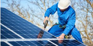 Installation Maintenance Panneaux Solaires Photovoltaïques à Courtonne-les-Deux-Eglises